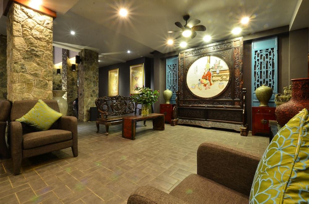 Lap Roi Karon Beachfront By Shanaya Dış mekan fotoğraf