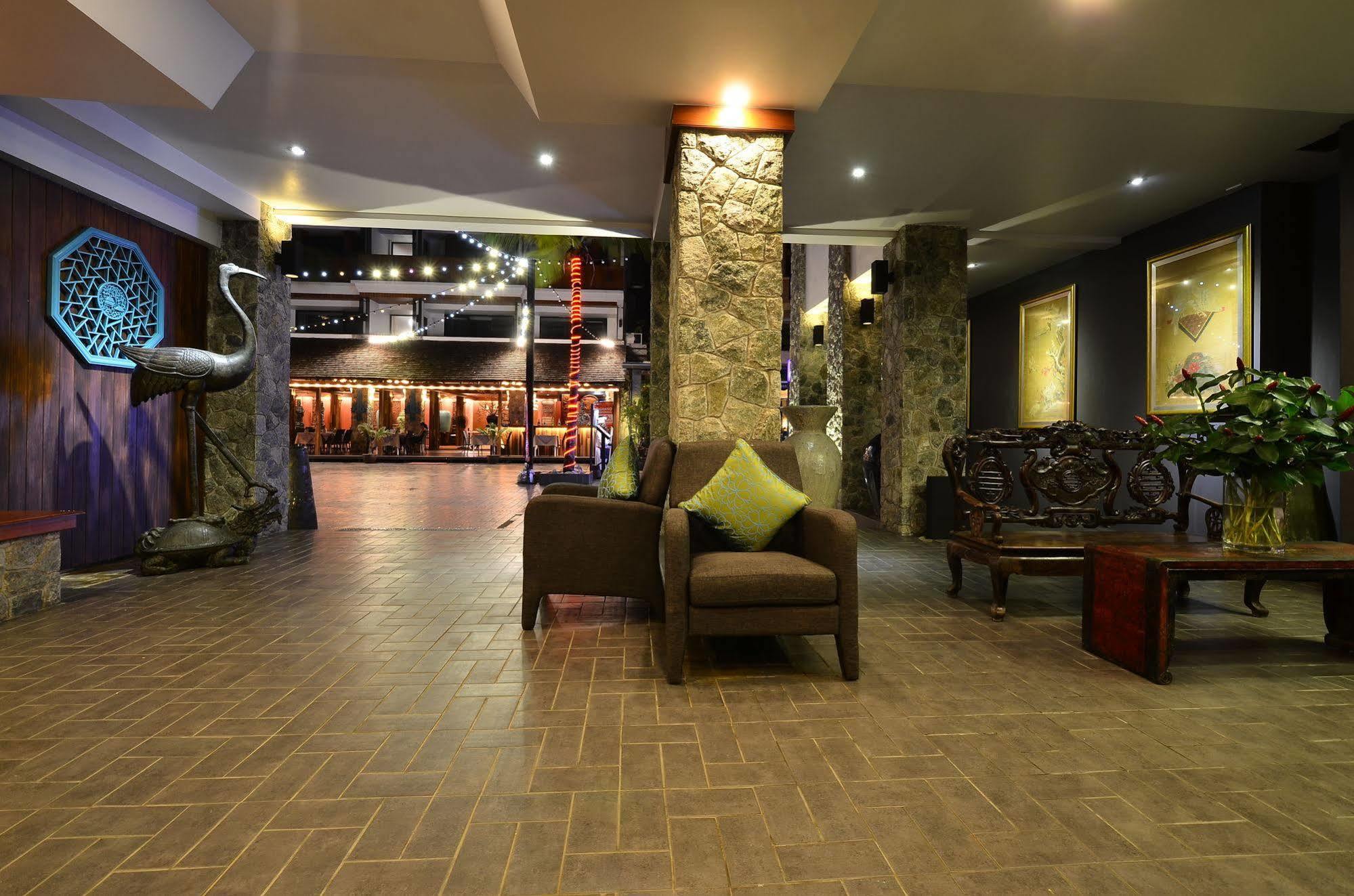 Lap Roi Karon Beachfront By Shanaya Dış mekan fotoğraf