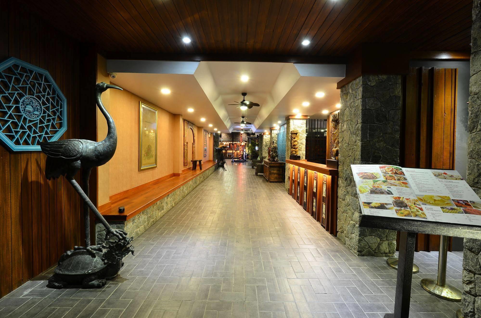 Lap Roi Karon Beachfront By Shanaya Dış mekan fotoğraf