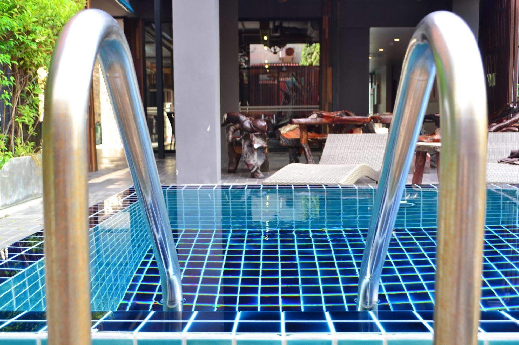 Lap Roi Karon Beachfront By Shanaya Dış mekan fotoğraf