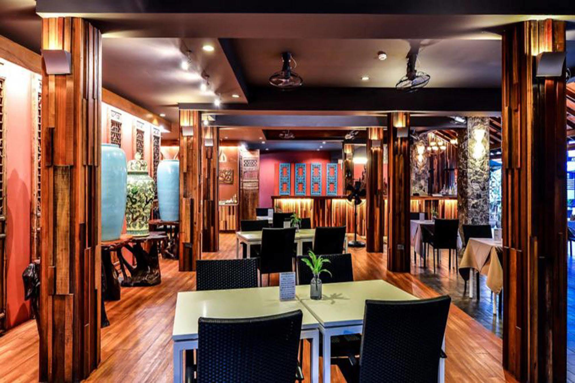 Lap Roi Karon Beachfront By Shanaya Dış mekan fotoğraf
