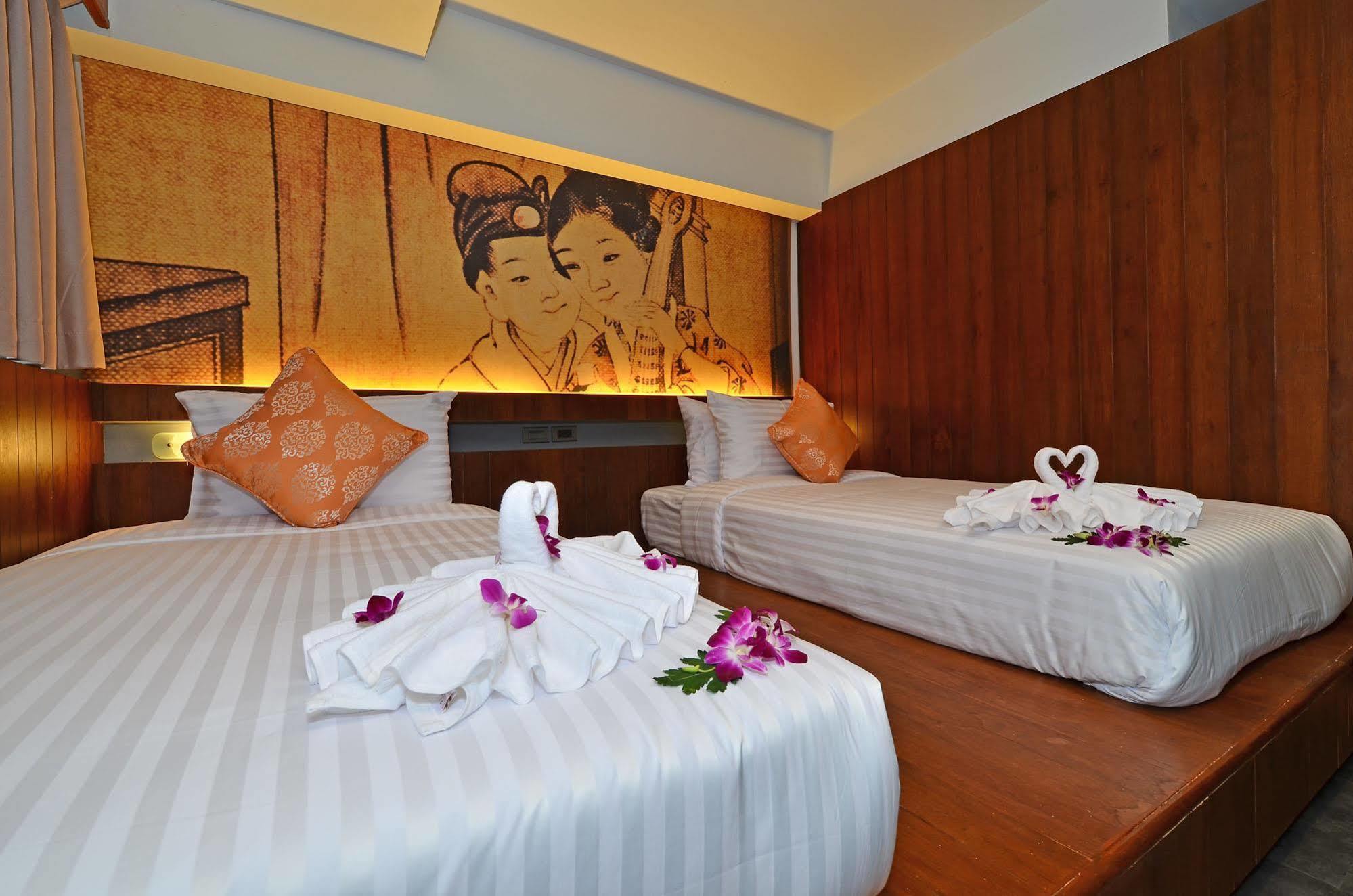 Lap Roi Karon Beachfront By Shanaya Dış mekan fotoğraf